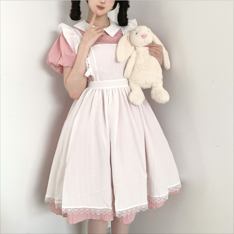 Vintage Fashion Dresses - ロングピンクホワイトのメイドドレス、ピーターパンカラー、フリルエプロン、マキシスカート、ヴィンテージロリータスタイル、パーティーコスプレコスチューム