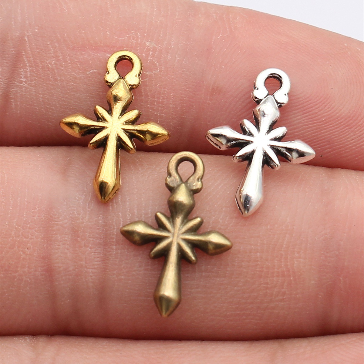 WYSIWYG 40個 18x12mm 3色 アンティークブ - Vintage Fashion Stores のレビューと価格