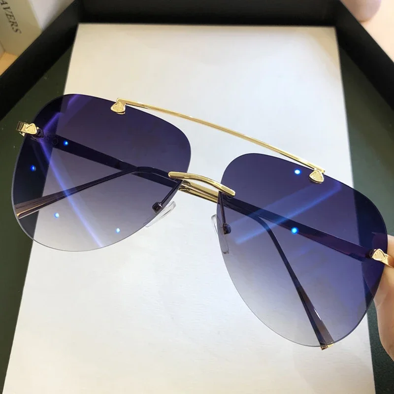 メンズ用、ヴィンテージ風のフレームレス合金製アビエーター型サ - Vintage Fashion Enthusiasts のレビューと価格